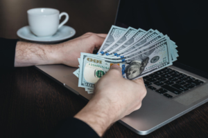 9 Secret Earning Websites for Students to Make Money Online